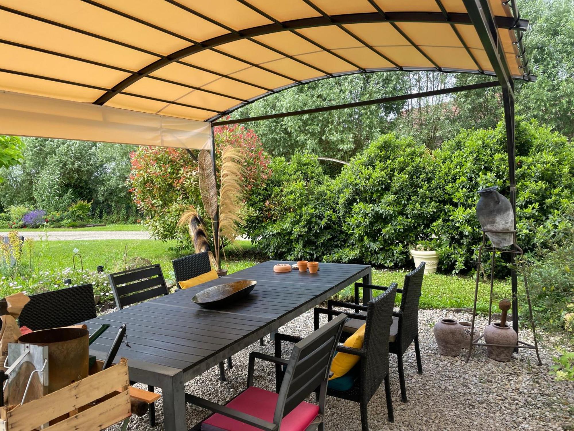 Gite Le Meix Chapeau Levernois Exteriör bild